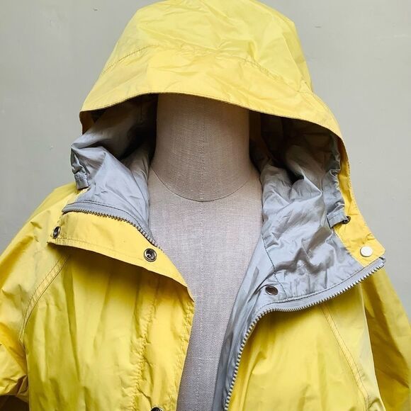 NORTH FACE JACKET GORE TEX RAIN/ SNOW JACKET HOODIE YELLOW SILVER - Picture 2 of 9